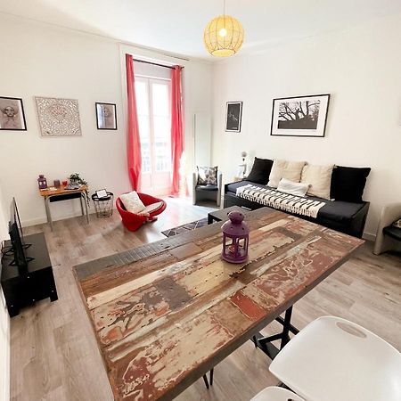 Cosy Olivettes Apartment น็องต์ ภายนอก รูปภาพ