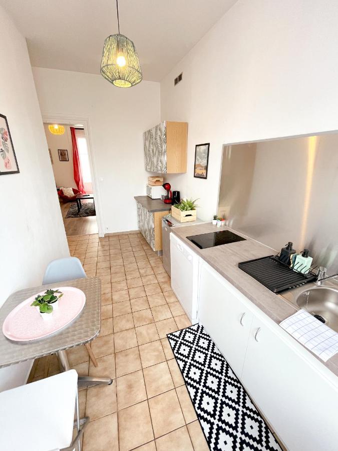 Cosy Olivettes Apartment น็องต์ ภายนอก รูปภาพ
