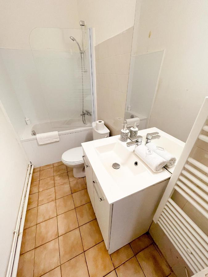 Cosy Olivettes Apartment น็องต์ ภายนอก รูปภาพ