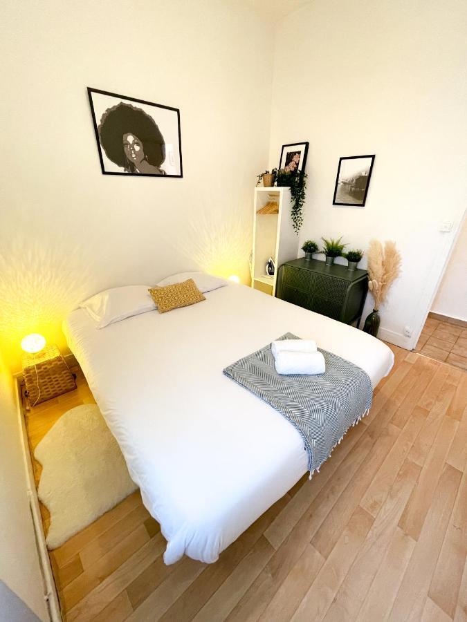 Cosy Olivettes Apartment น็องต์ ภายนอก รูปภาพ